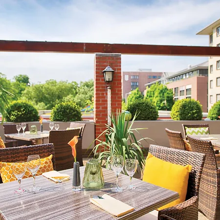 ليوناردو سيتي سنتر فندق