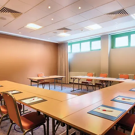 ليوناردو سيتي سنتر فندق