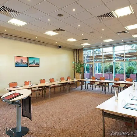 فندق ليوناردو سيتي سنتر