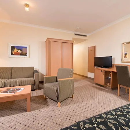 ليوناردو سيتي سنتر 4*