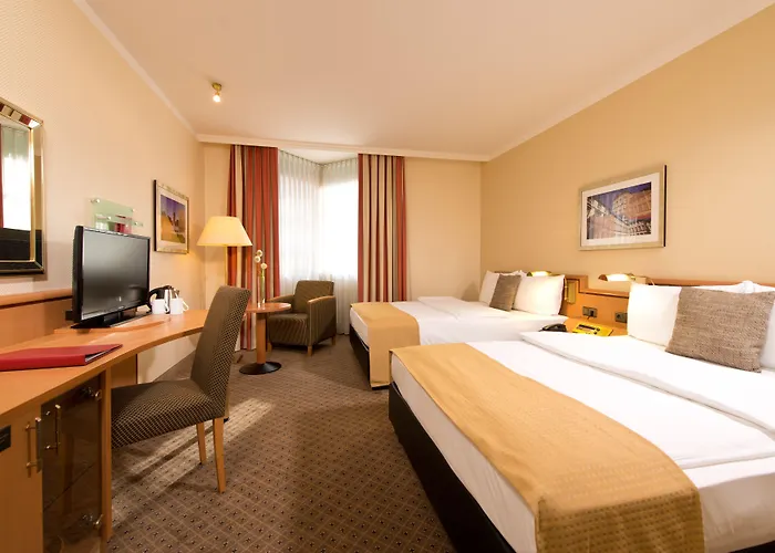 Leonardo Center Hotel 4*