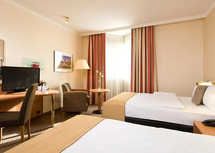 Hotel Leonardo Center 4*