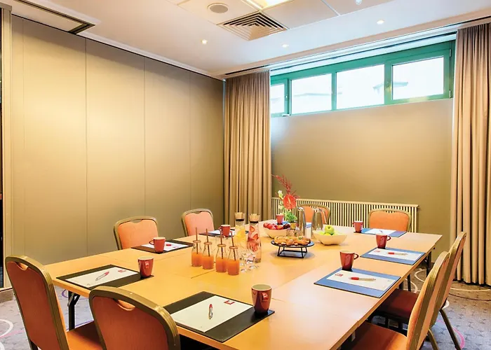 Leonardo Center Hotel