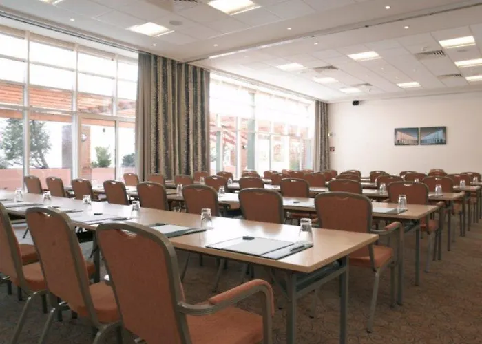 Leonardo Center Hotel 4*