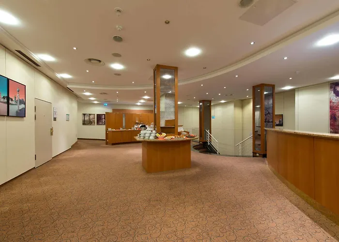 Leonardo Center Hotel